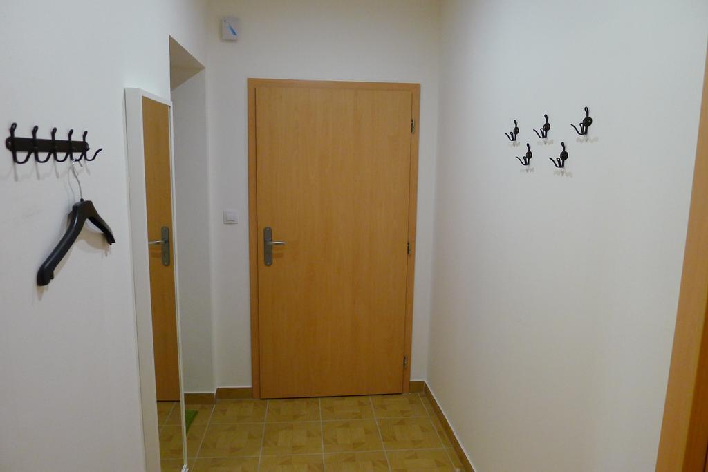 Condo Vinohrady II Praga Quarto foto